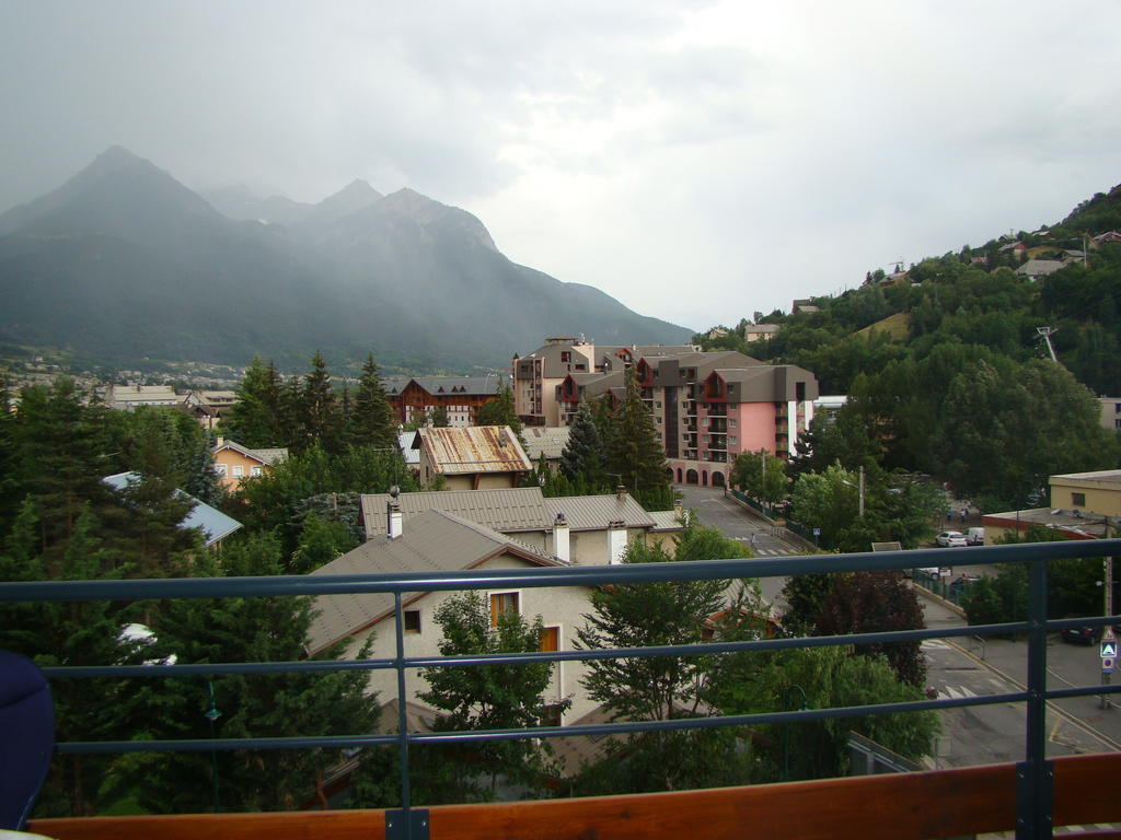 Mar Mar Appartaments Briançon Szoba fotó